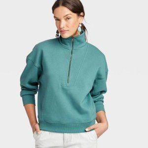 Universal Thread Quarter Zip and High Rise Pull On Short set